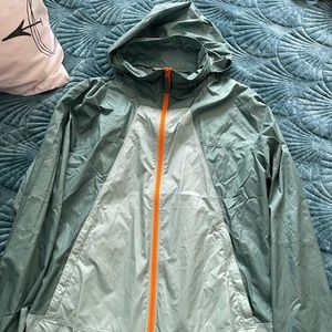 Columbia windbreaker